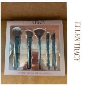 🐞ELLEN TRACY make up brushes🐞